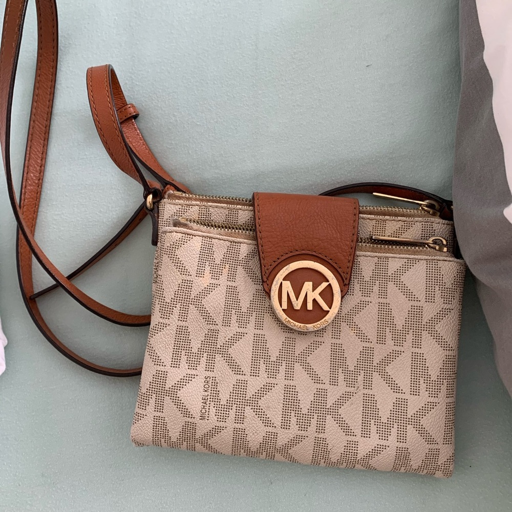 Michael Kors crossbody bag